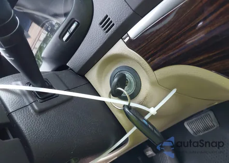 2011 Hyundai Santa Fe Limited V6 z USA, uszkodzony, nr VIN 5XYZK4AG1BG071998